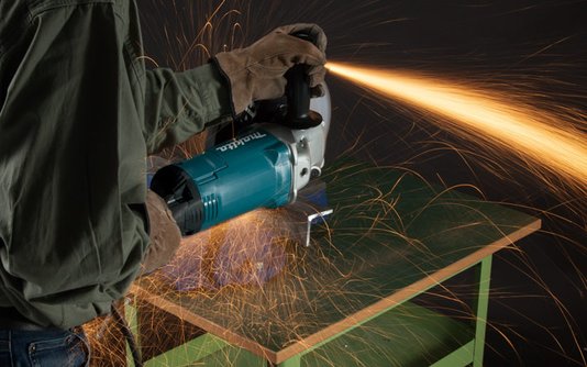 Esmerilhadeira Angular 9" 2200W GA9060 220V Industrial Makita
