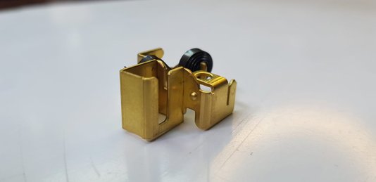 Guia de Carvão 6x9 643839-4 Makita-Odani