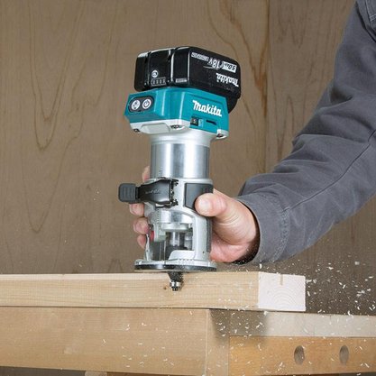 Tupia Eletrônica a Bateria 18V LXT DRT50Z Makita